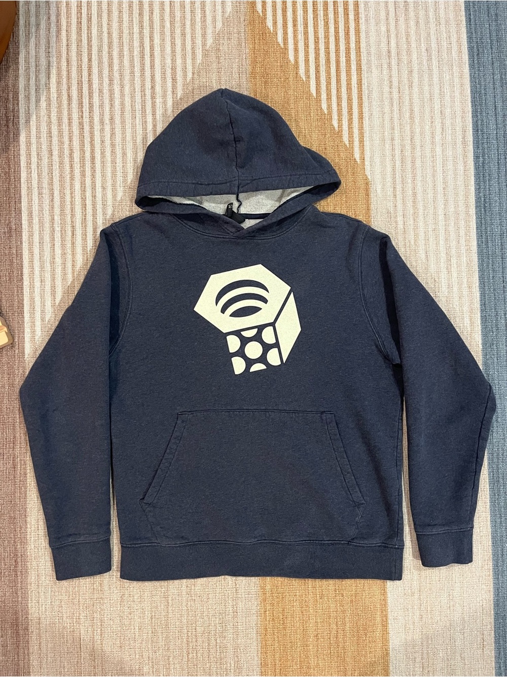 Mountain Hardware Hoodie men’s medium navy graphic